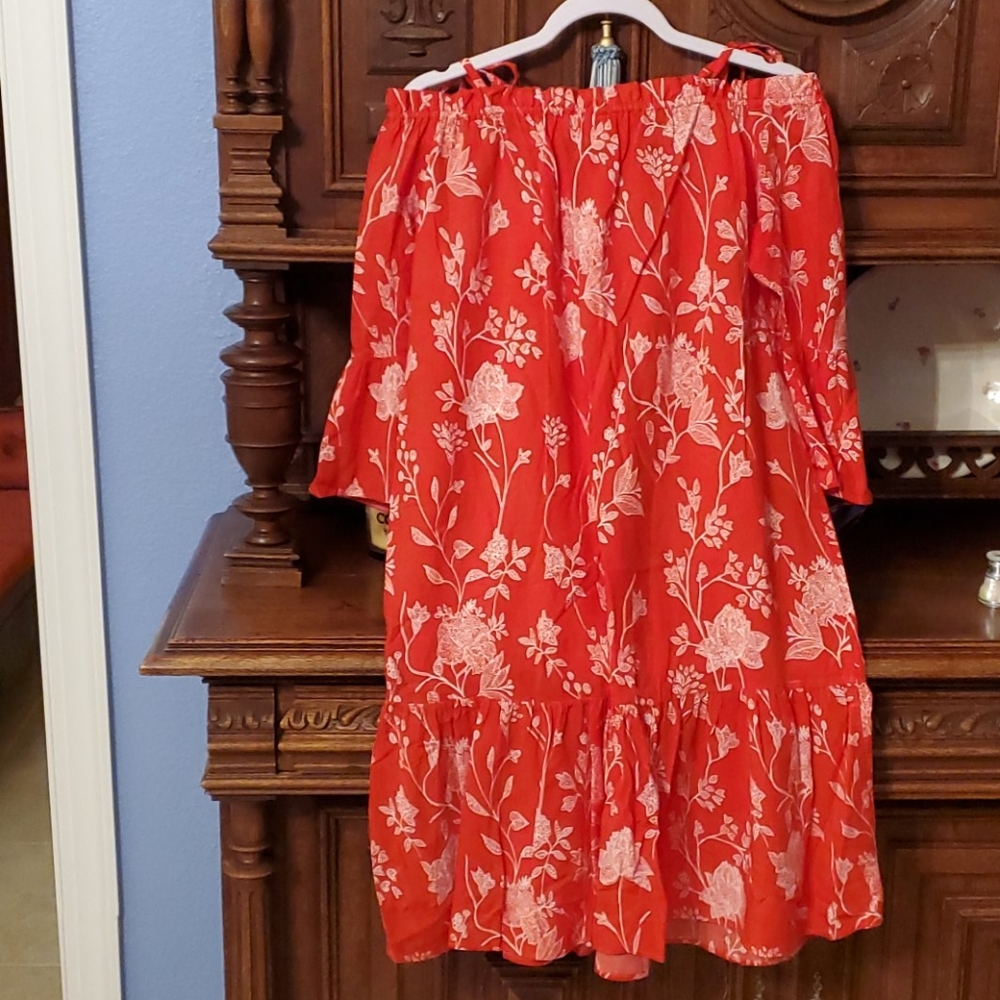 Off shoulders floral red summer dress red size 4